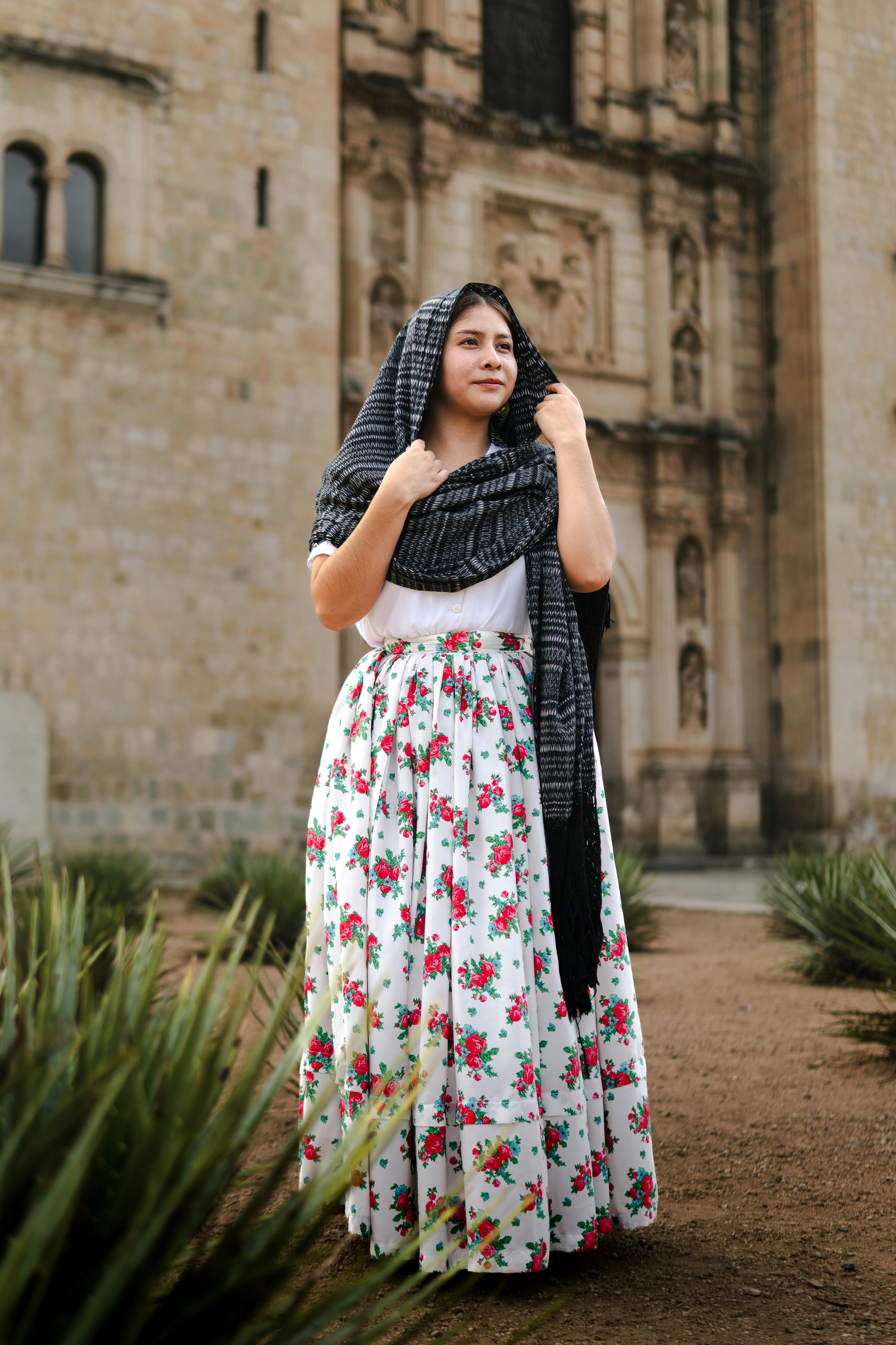 播放预览封面：清爽背景与人物画面